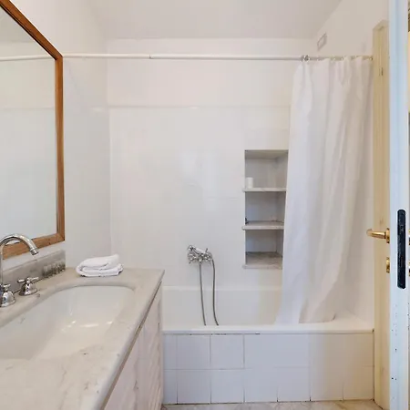 Chez Dede Apartment *